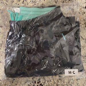 COPY - Birddogs Zero Dark 30s Regular 7” size M